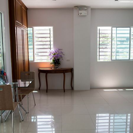 Tanatip Place Bangkok Exterior photo